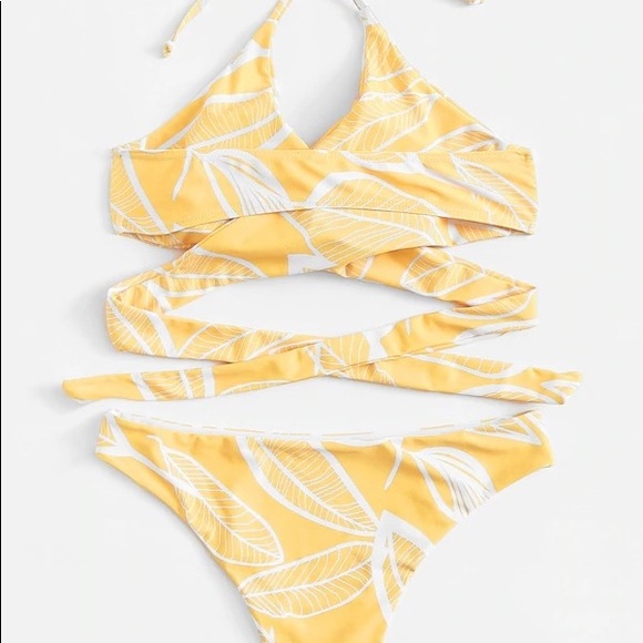 Swimwear set (New from the box) - Picture 2 of 4